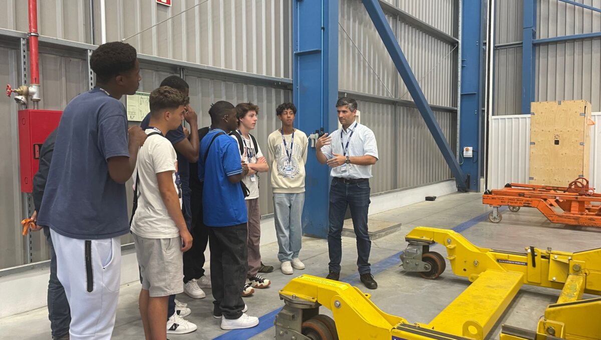 Mecânico de Aeronaves e de Material de Voo
