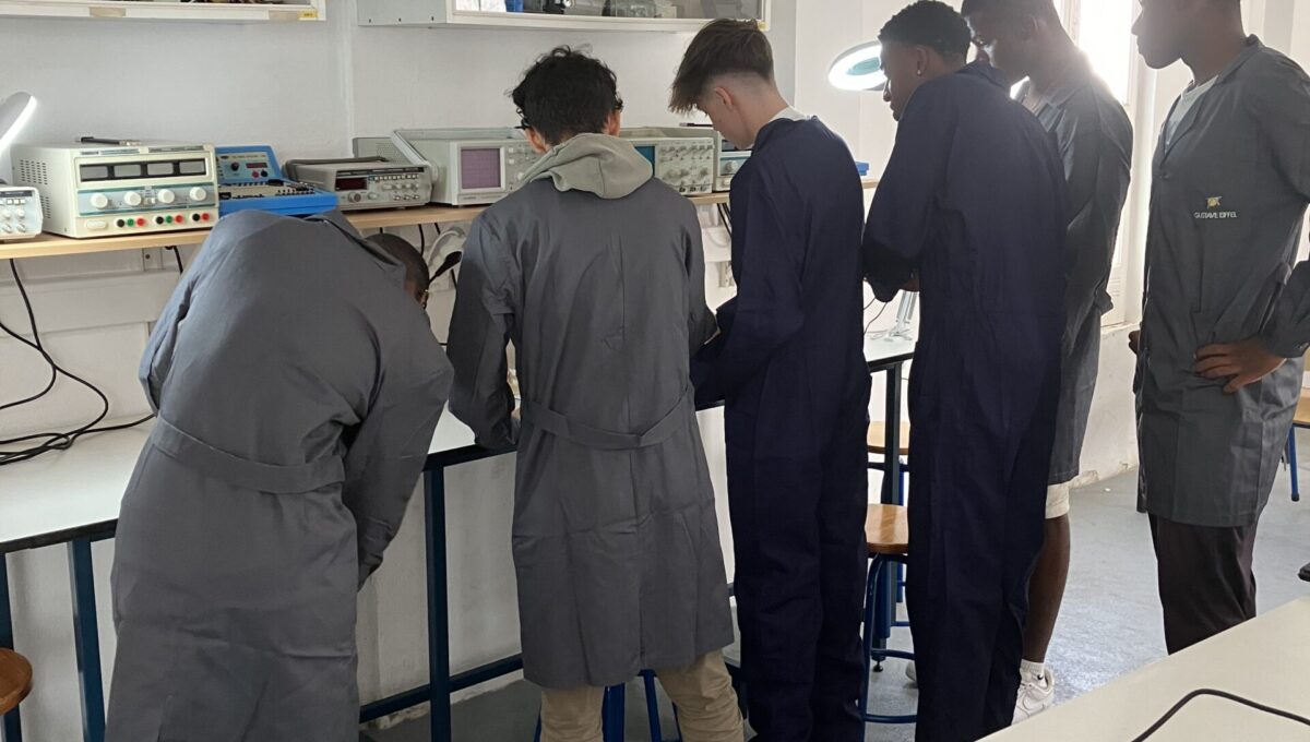 Mecânico de Aeronaves e de Material de Voo